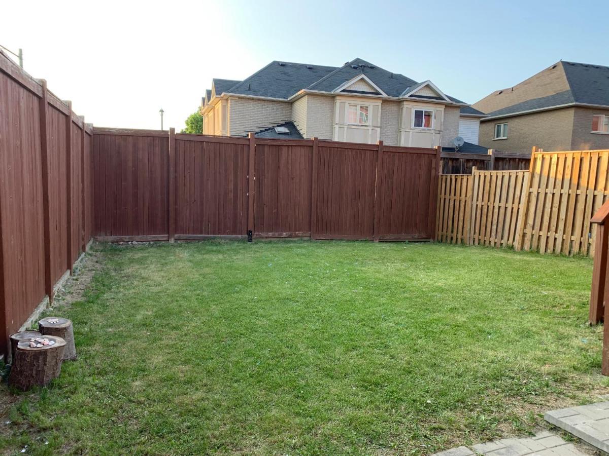 Jazzy Home Stay Mississauga Exterior foto